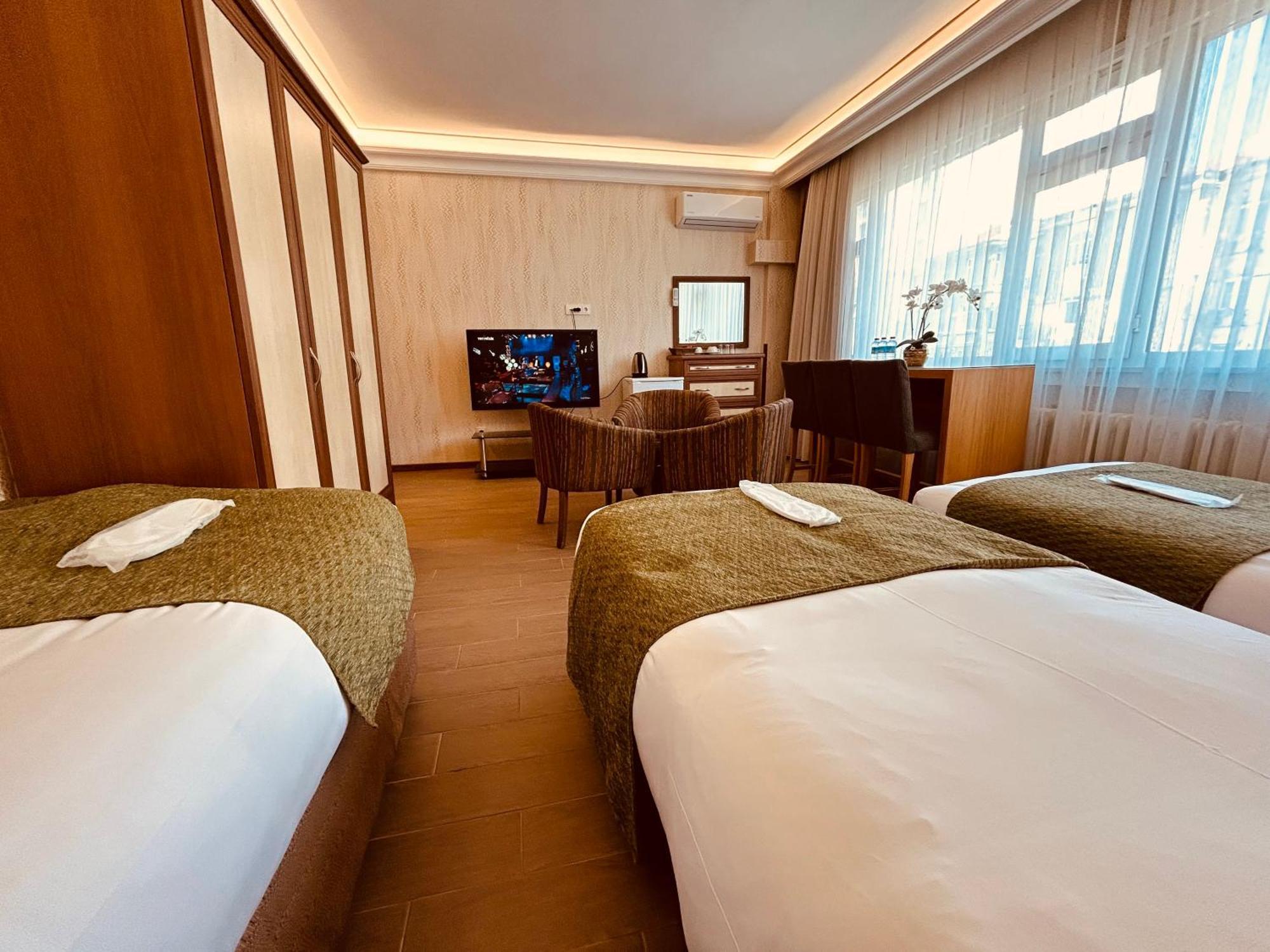 Lily Rooms Istanbul Exterior photo