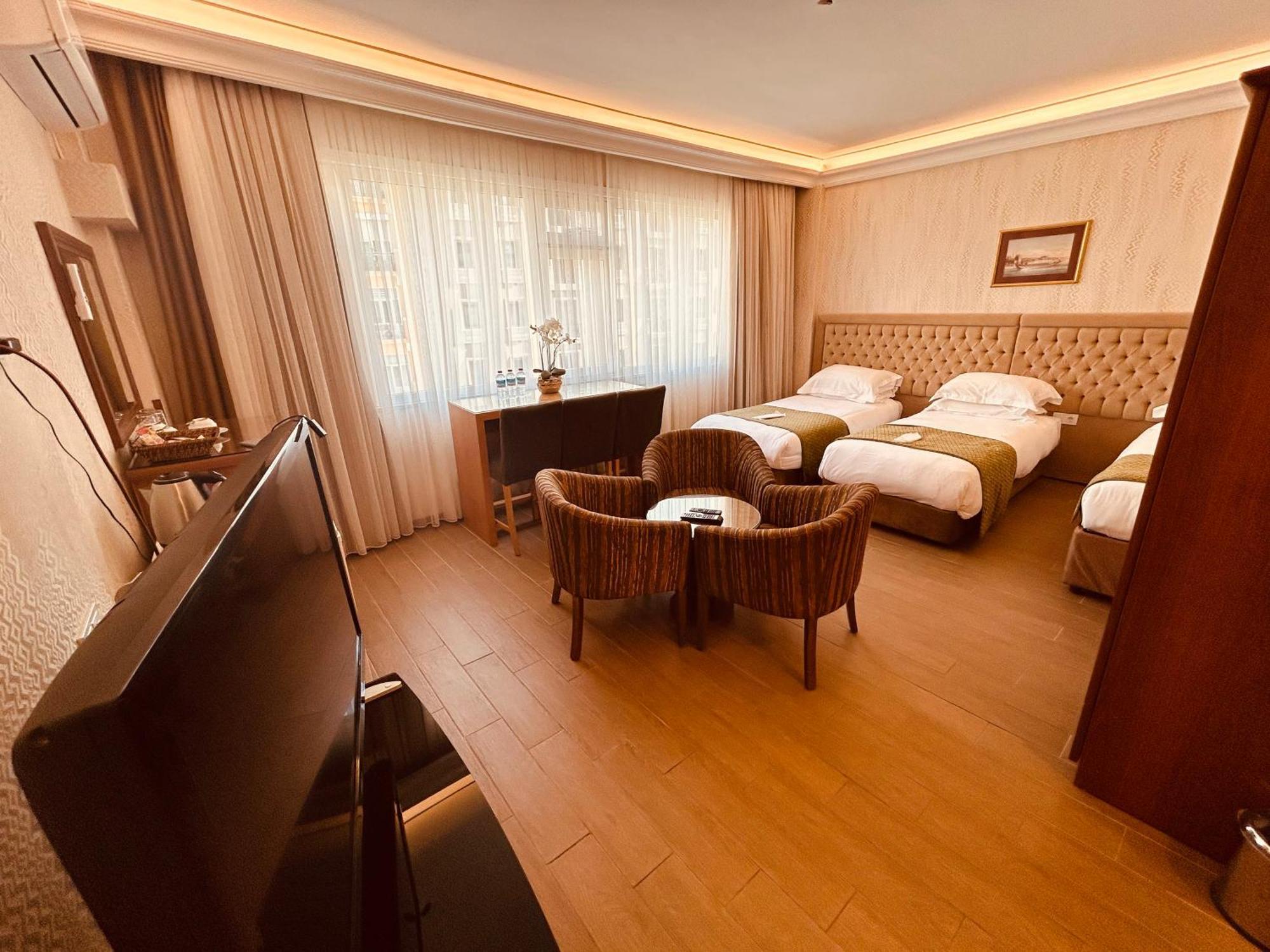 Lily Rooms Istanbul Exterior photo