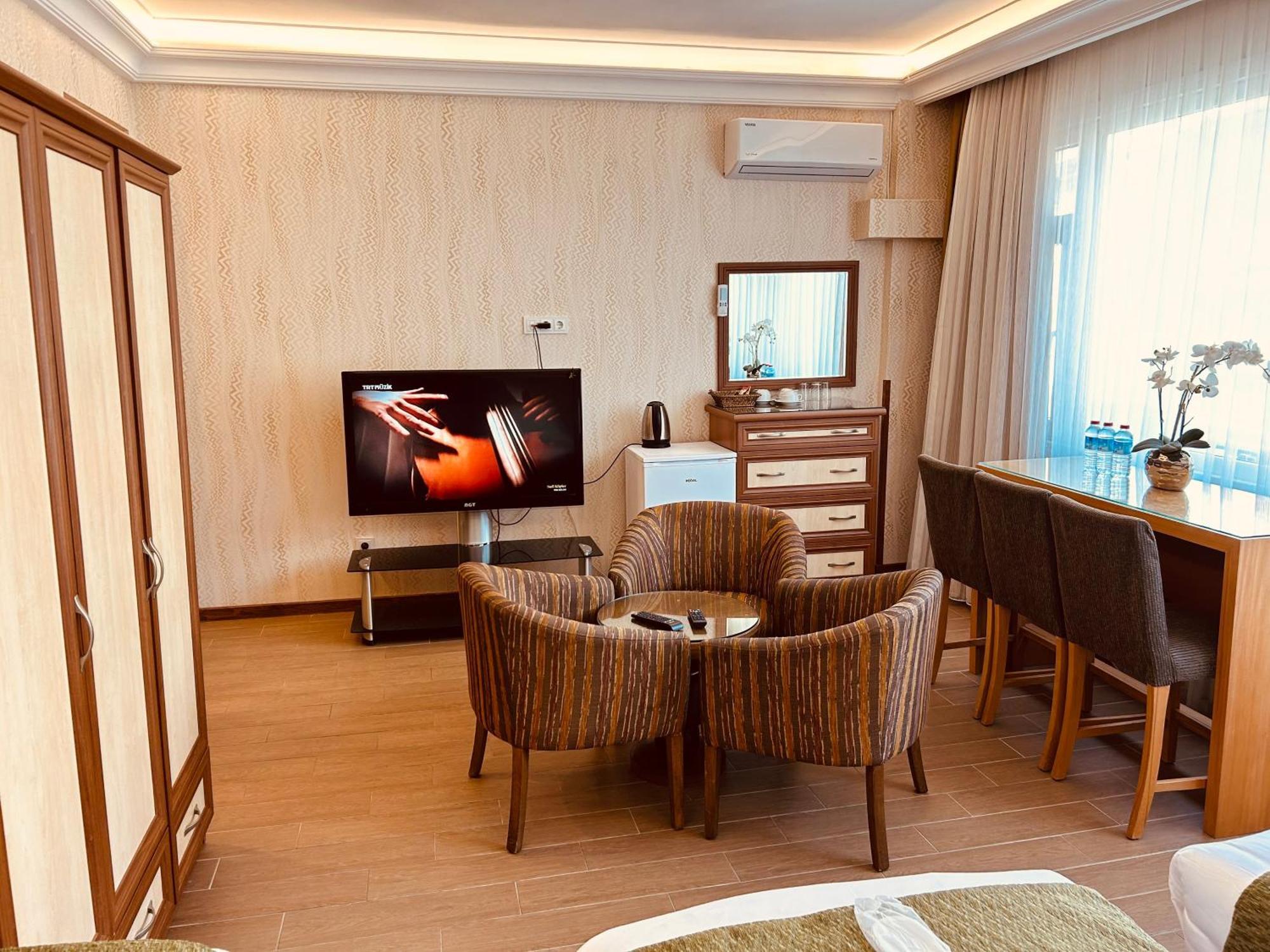 Lily Rooms Istanbul Exterior photo