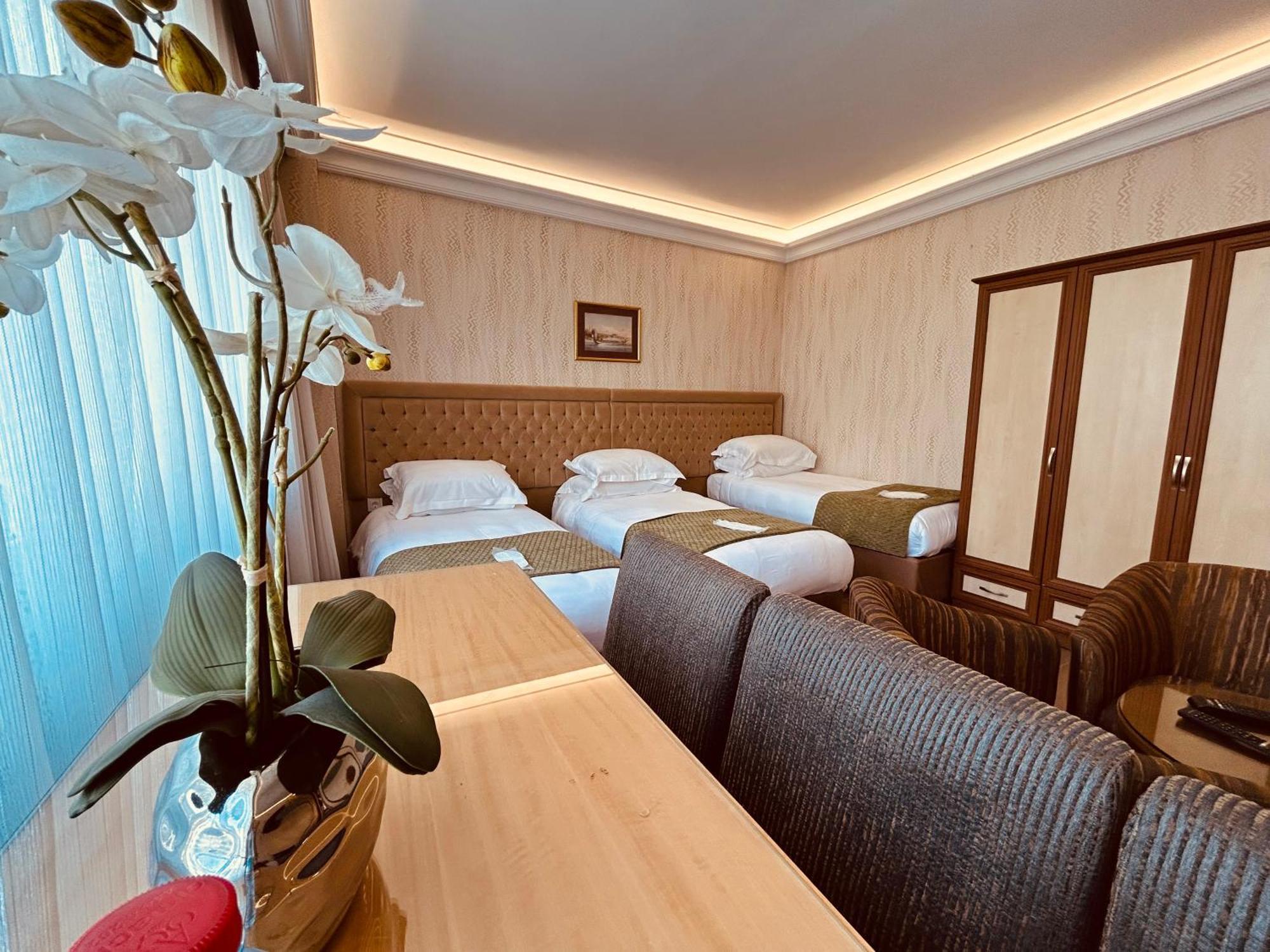 Lily Rooms Istanbul Exterior photo