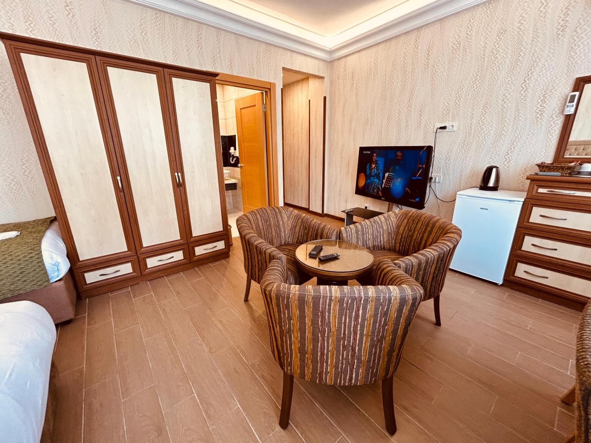 Lily Rooms Istanbul Exterior photo