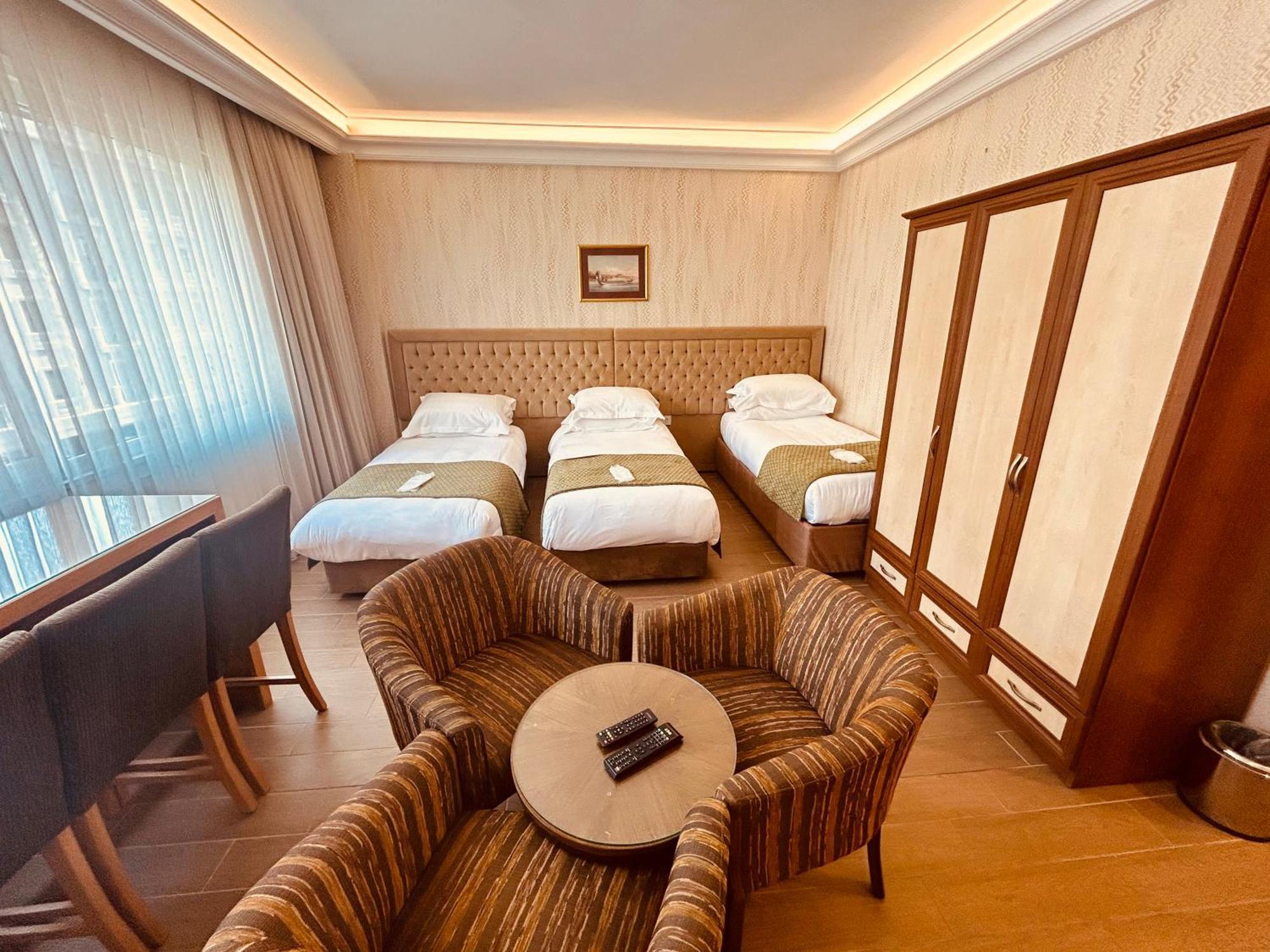 Lily Rooms Istanbul Exterior photo