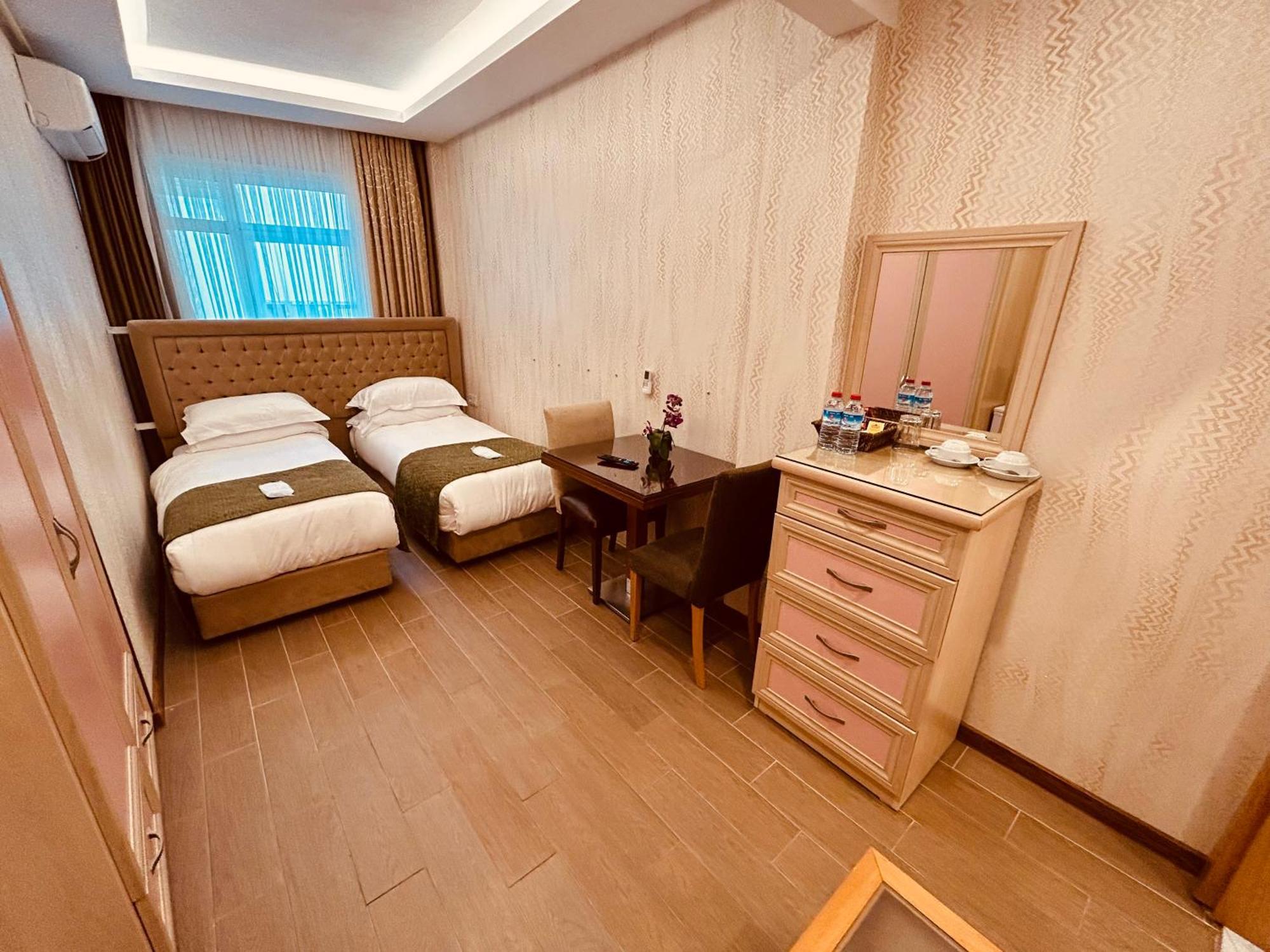 Lily Rooms Istanbul Exterior photo