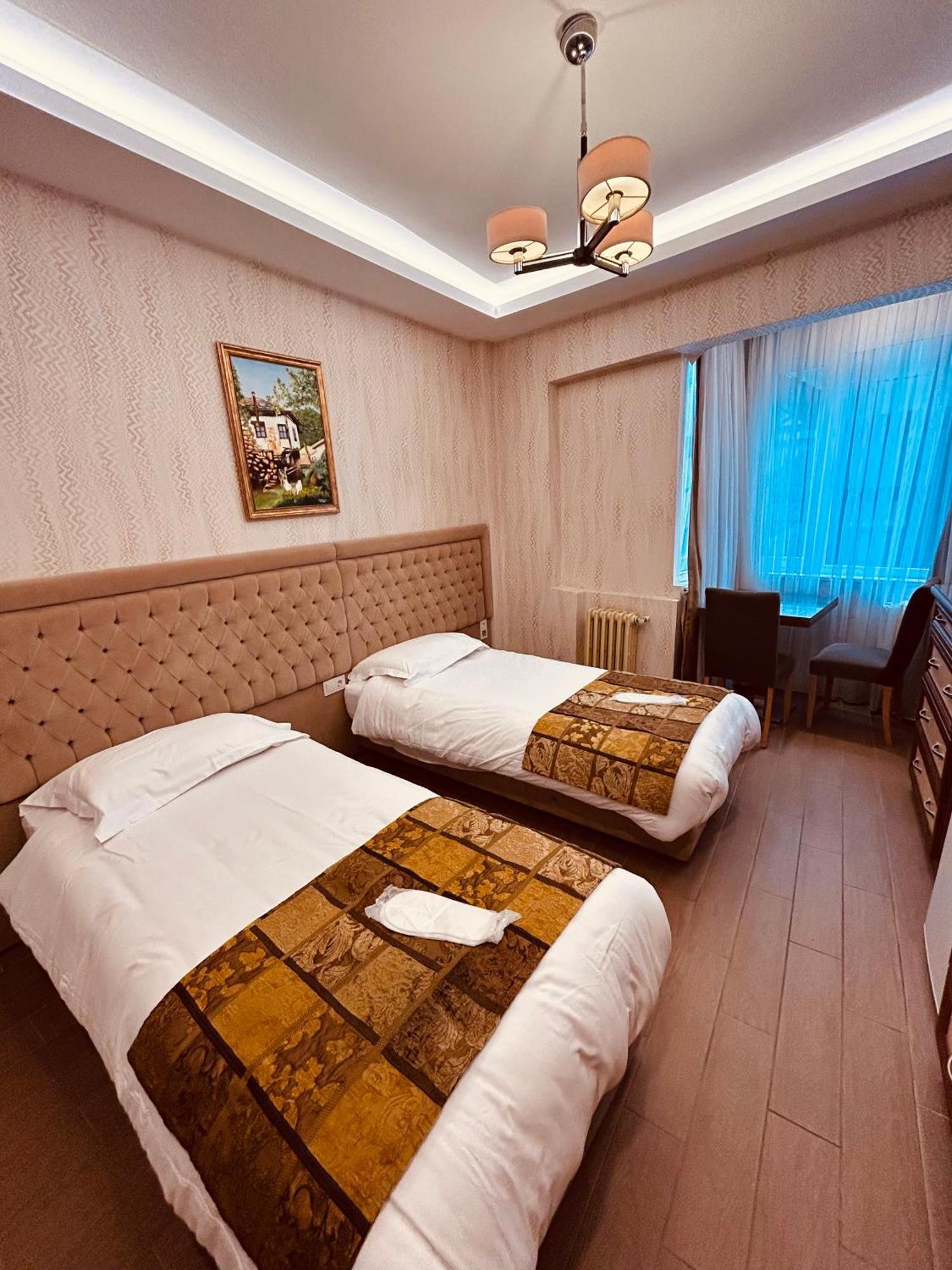 Lily Rooms Istanbul Exterior photo