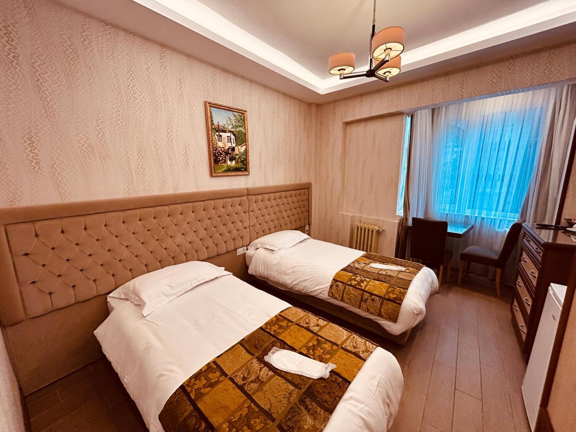 Lily Rooms Istanbul Exterior photo