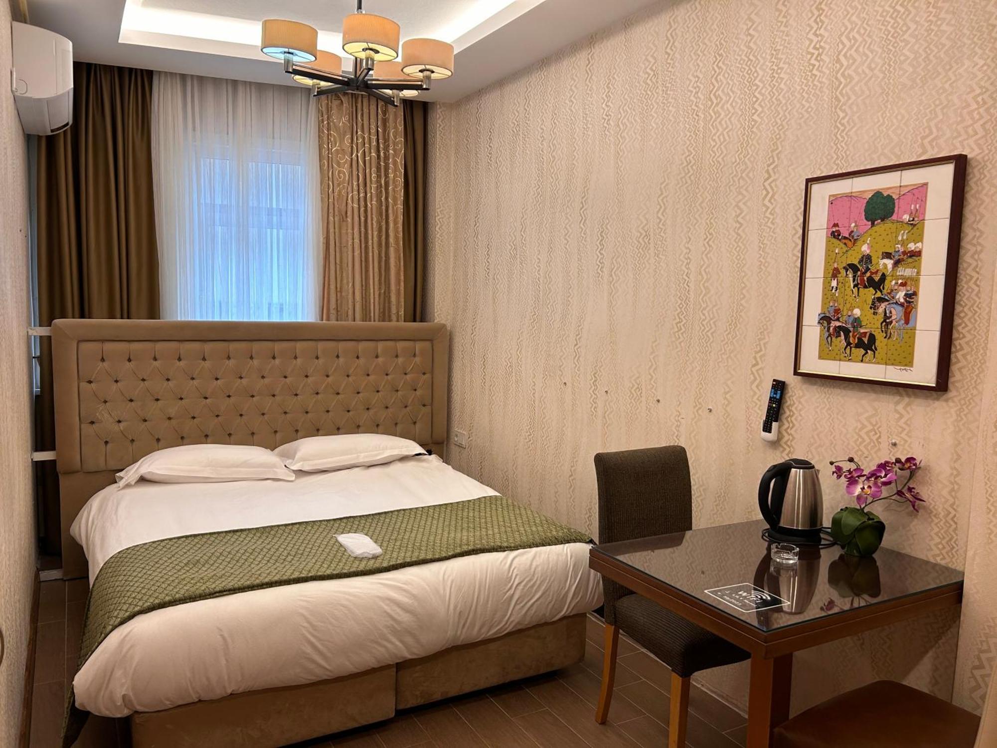 Lily Rooms Istanbul Exterior photo
