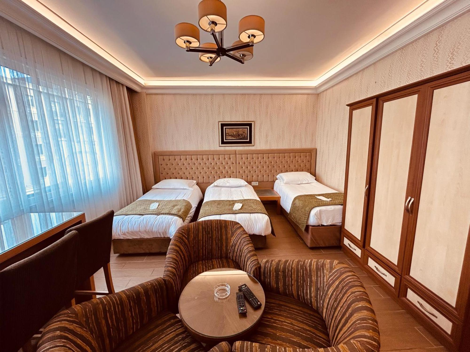 Lily Rooms Istanbul Exterior photo